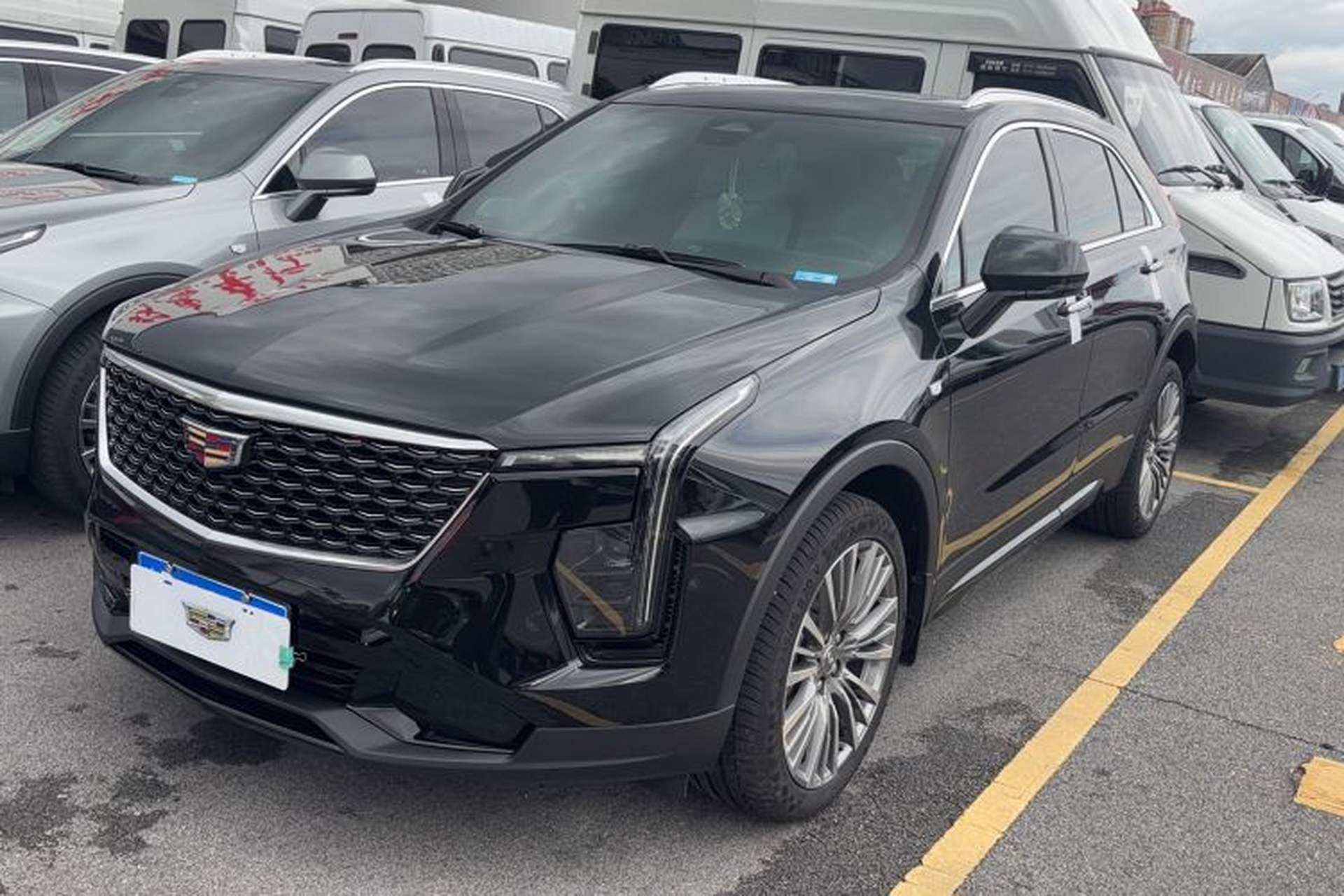 Used Cadillac XT4 2024 28T Two-Wheel-Drive Prestige Version Front Left 45 Deg