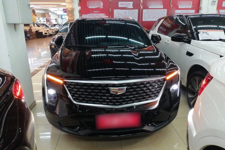 Used Cadillac XT4 2024 28T Two-Wheel-Drive Luxury Version Front