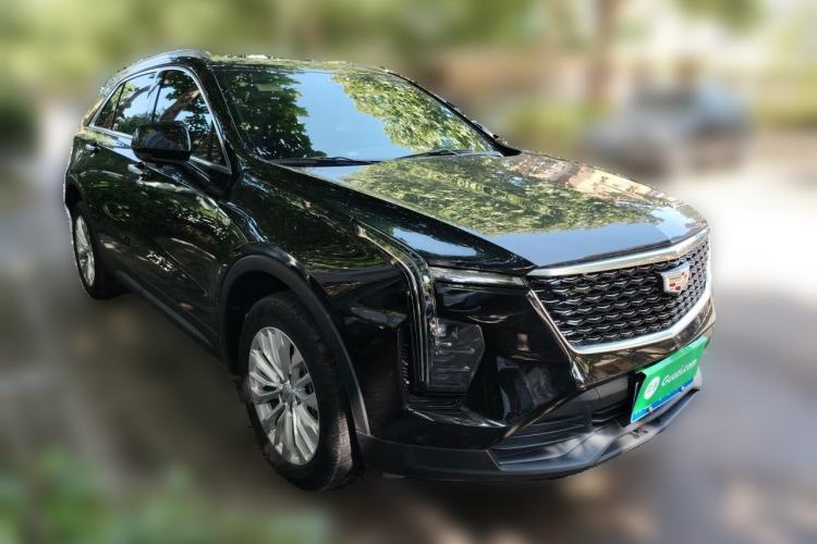 Used Cadillac XT4 2024 25T Two-Wheel Drive Fashion Edition Front Right 45 Deg