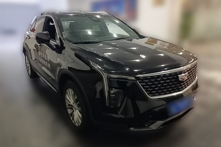 Used Cadillac XT4 2024 Facelift 28T Two-Wheel-Drive Luxury Version Front Right 45 Deg