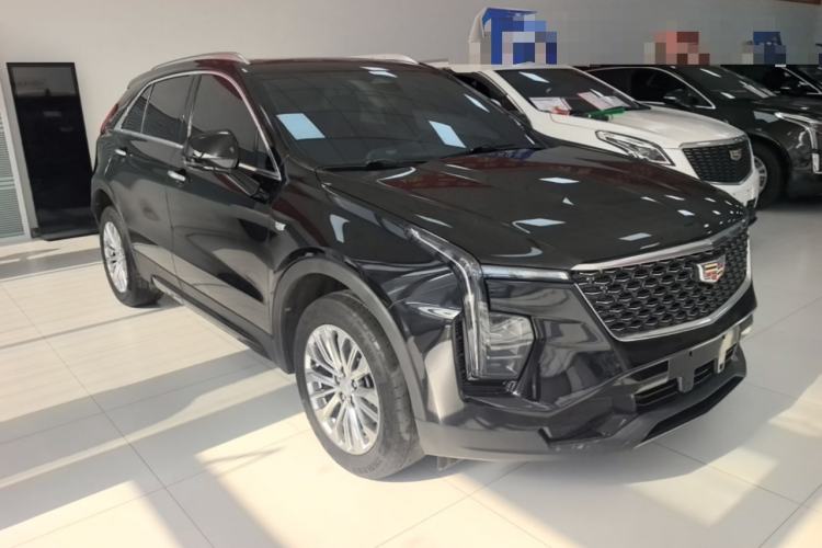 Used Cadillac XT4 2024 28T Two-Wheel-Drive Luxury Version Front Right 45 Deg