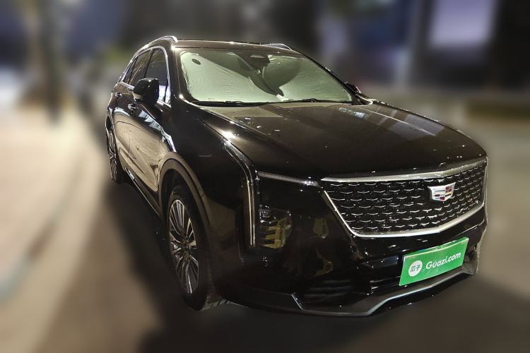 Used Cadillac XT4 2024 28T Two-Wheel-Drive Prestige Version Front Right 45 Deg