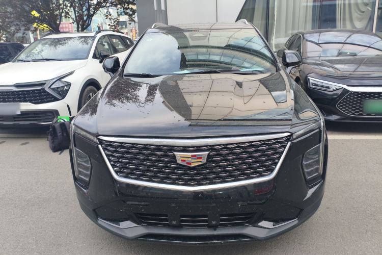 Used Cadillac XT4 2024 28T Two-Wheel-Drive Luxury Version Front