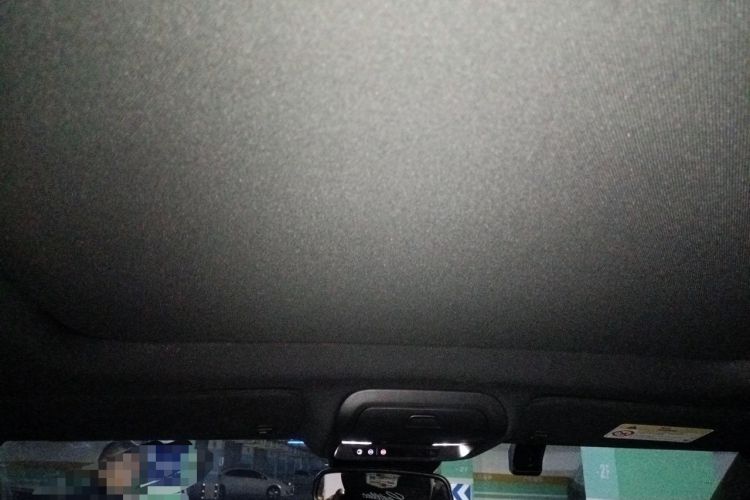 Used Cadillac XT4 2024 28T Two-Wheel-Drive Luxury Version Headliner