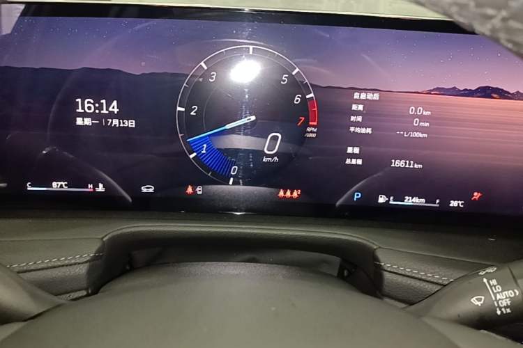 Used Cadillac XT4 2024 Facelift 28T Two-Wheel-Drive Luxury Version Instrument Cluster