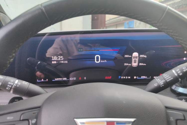 Used Cadillac XT4 2024 28T Two-Wheel-Drive Luxury Version Instrument Cluster