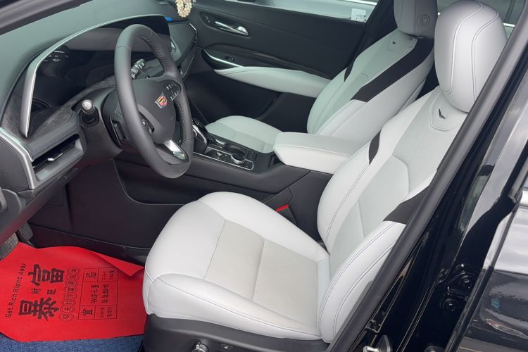 Used Cadillac XT4 2024 28T Two-Wheel-Drive Prestige Version Interior 1