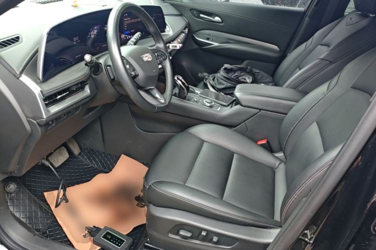 Used Cadillac XT4 2024 28T Two-Wheel-Drive Luxury Version Left Front Seat