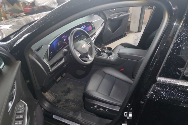 Used Cadillac XT4 2024 28T Two-Wheel-Drive Prestige Version Left Front Seat
