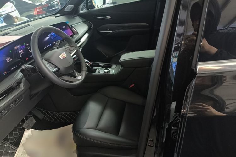 Used Cadillac XT4 2024 28T Two-Wheel-Drive Luxury Version Left Front Seat