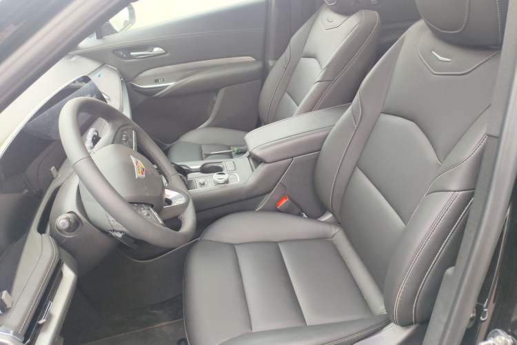 Used Cadillac XT4 2024 28T Two-Wheel-Drive Luxury Version Left Front Seat