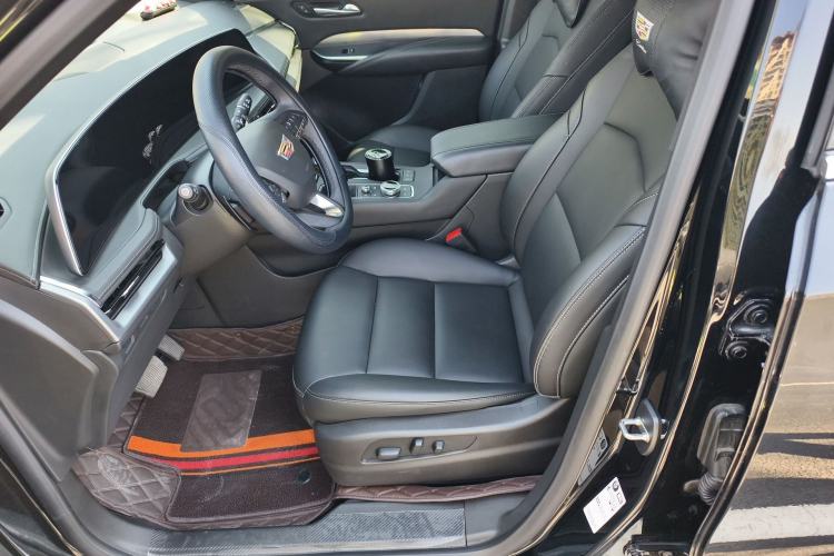 Used Cadillac XT4 2024 28T Two-Wheel-Drive Luxury Version Left Front Seat
