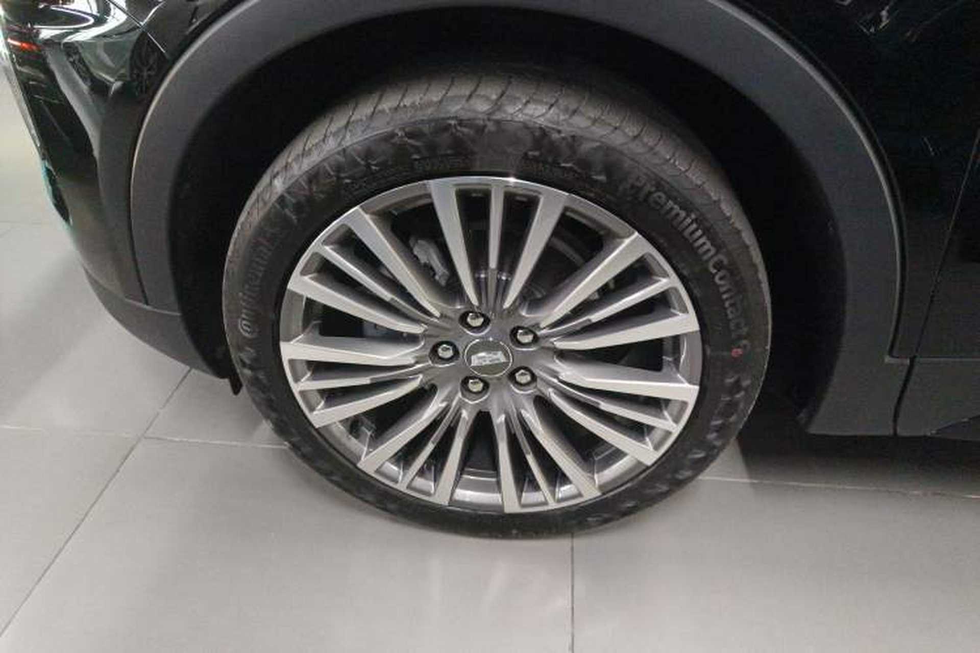 Used Cadillac XT4 2024 28T Two-Wheel-Drive Prestige Version Left Front Wheel Hub