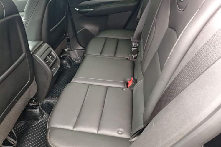 Used Cadillac XT4 2024 28T Two-Wheel-Drive Luxury Version Left Rear Seat