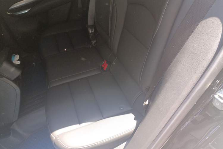 Used Cadillac XT4 2024 28T Two-Wheel-Drive Luxury Version Left Rear Seat