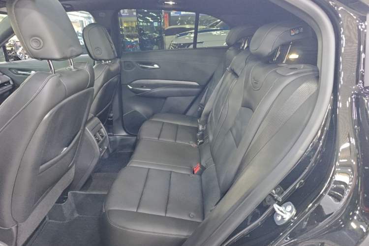 Used Cadillac XT4 2024 Facelift 28T Two-Wheel-Drive Luxury Version Left Rear Seat