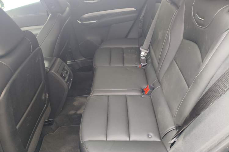 Used Cadillac XT4 2024 28T Two-Wheel-Drive Luxury Version Left Rear Seat