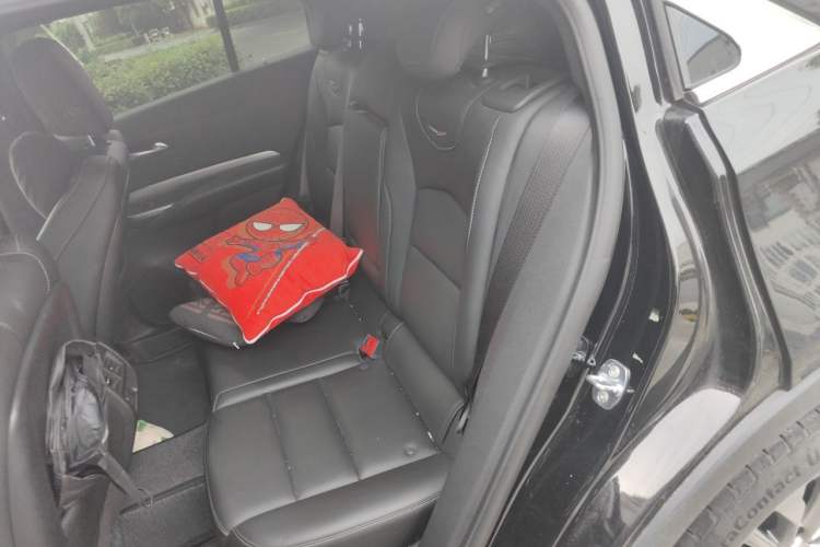 Used Cadillac XT4 2024 28T Two-Wheel-Drive Luxury Version Left Rear Seat