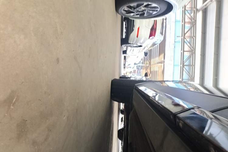 Used Cadillac XT4 2024 28T Two-Wheel-Drive Luxury Version Left Side Sill