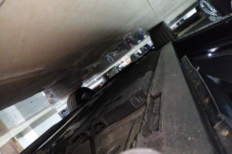 Used Cadillac XT4 2024 28T Two-Wheel-Drive Luxury Version Left Side Sill