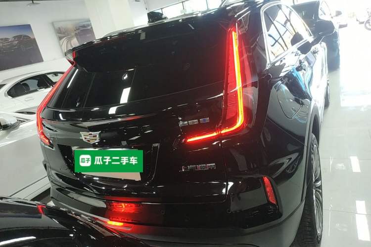 Used Cadillac XT4 2024 28T Two-Wheel-Drive Prestige Version Rear