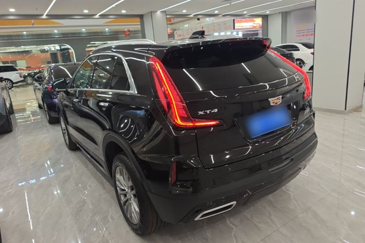 Used Cadillac XT4 2024 28T Two-Wheel-Drive Luxury Version Rear Left 45 Deg