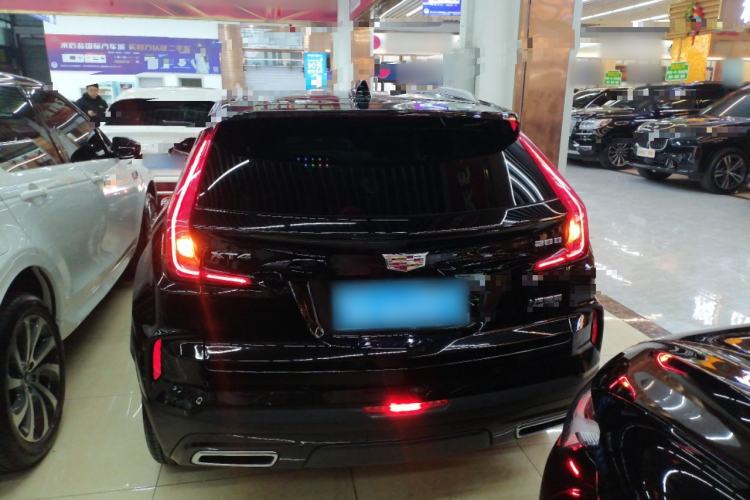 Used Cadillac XT4 2024 28T Two-Wheel-Drive Luxury Version Rear