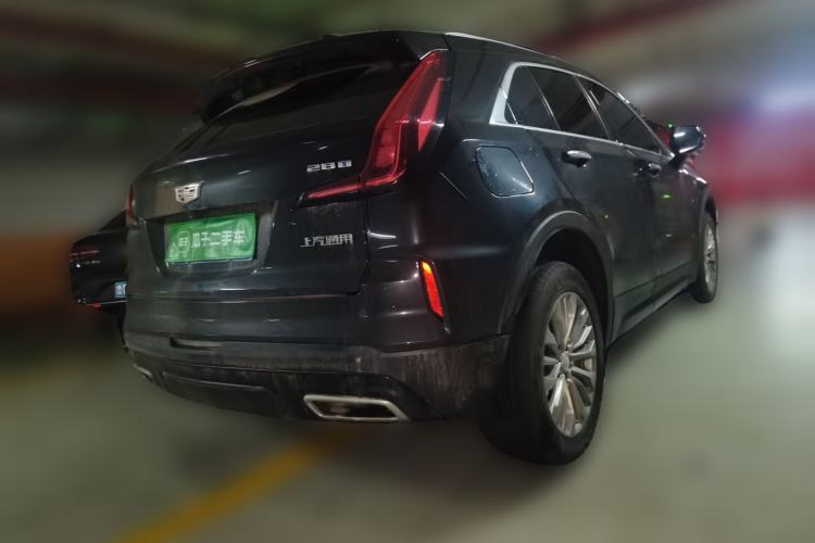 Used Cadillac XT4 2024 28T Two-Wheel-Drive Luxury Version Rear Right 45 Deg