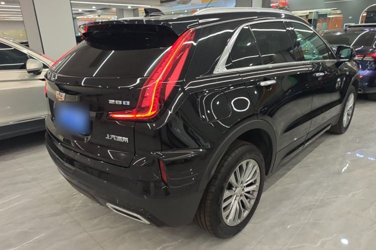 Used Cadillac XT4 2024 28T Two-Wheel-Drive Luxury Version Rear Right 45 Deg