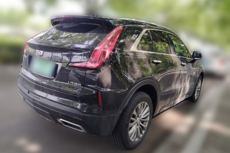 Used Cadillac XT4 2024 28T Two-Wheel-Drive Luxury Version Rear Right 45 Deg