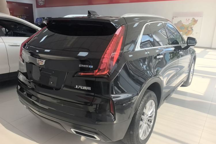 Used Cadillac XT4 2024 28T Two-Wheel-Drive Luxury Version Rear Right 45 Deg