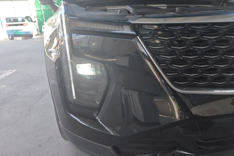 Used Cadillac XT4 2024 28T Two-Wheel-Drive Luxury Version Right Front Headlight