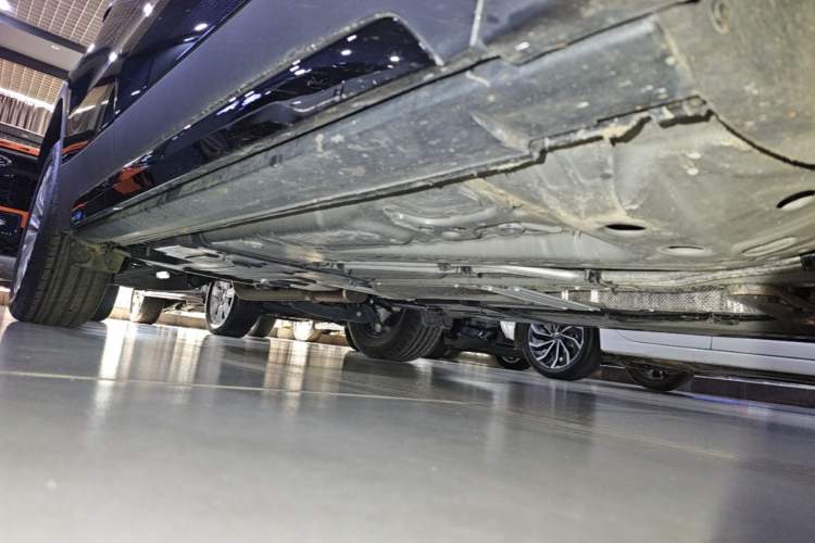 Used Cadillac XT4 2024 Facelift 28T Two-Wheel-Drive Luxury Version Right Side Sill