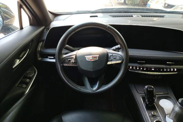 Used Cadillac XT4 2024 25T Two-Wheel Drive Fashion Edition Steering Wheel