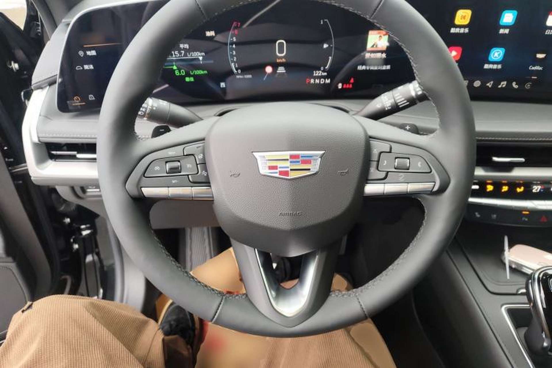 Used Cadillac XT4 2024 28T Two-Wheel-Drive Prestige Version Steering Wheel