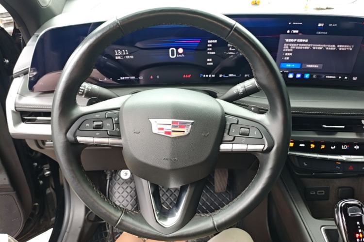 Used Cadillac XT4 2024 28T Two-Wheel-Drive Luxury Version Steering Wheel