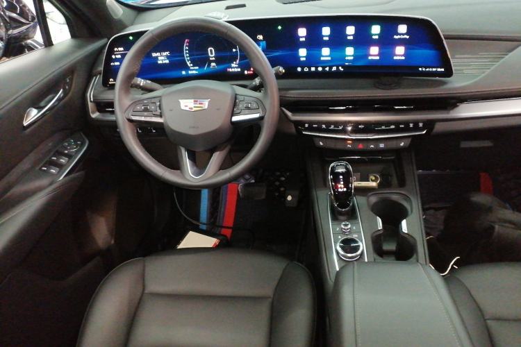 Used Cadillac XT4 2024 28T Two-Wheel-Drive Luxury Version Steering Wheel