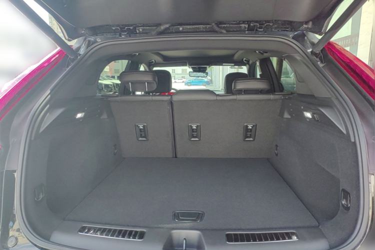 Used Cadillac XT4 2024 Facelift 28T Two-Wheel-Drive Prestige Version Trunk