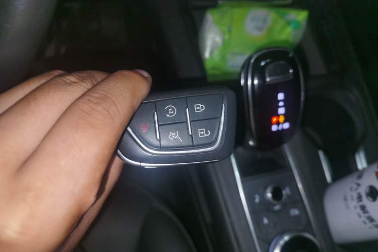 Used Cadillac XT4 2024 28T Two-Wheel-Drive Luxury Version Vehicle Key