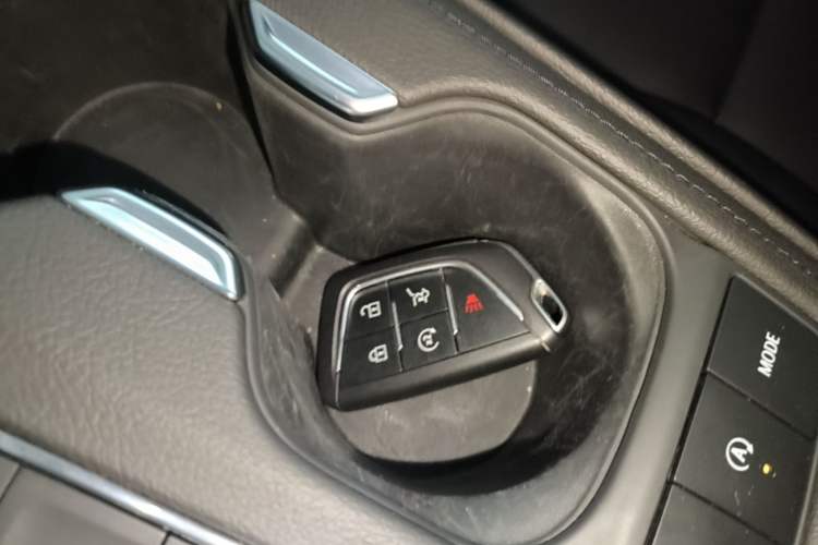 Used Cadillac XT4 2024 28T Two-Wheel-Drive Luxury Version Vehicle Key