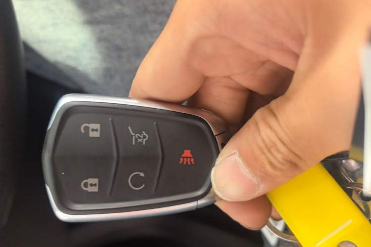Used Cadillac XT4 2024 28T Two-Wheel-Drive Luxury Version Vehicle Key