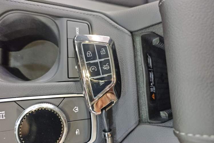 Used Cadillac XT4 2024 Facelift 28T Two-Wheel-Drive Luxury Version Vehicle Key