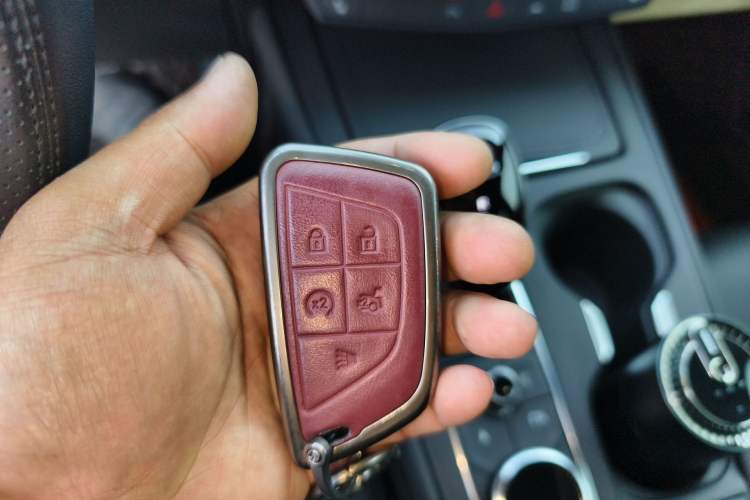 Used Cadillac XT4 2024 28T Two-Wheel-Drive Luxury Version Vehicle Key