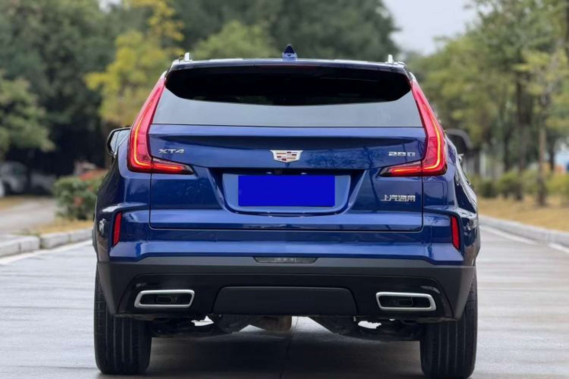 Used Cadillac XT4 2024 28T Two-Wheel-Drive Luxury Version Exterior 4