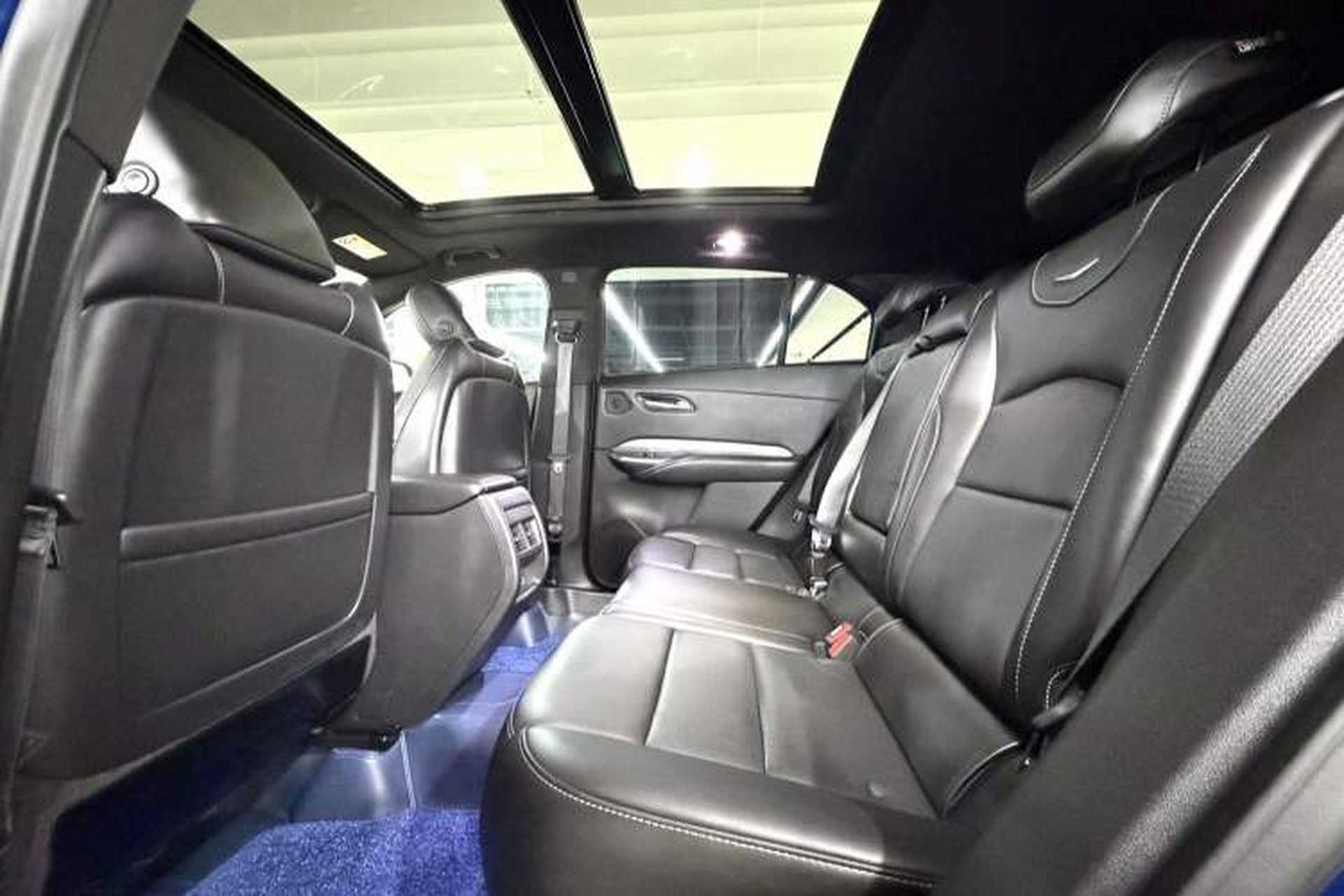 Used Cadillac XT4 2024 28T Two-Wheel-Drive Prestige Version Interior 5
