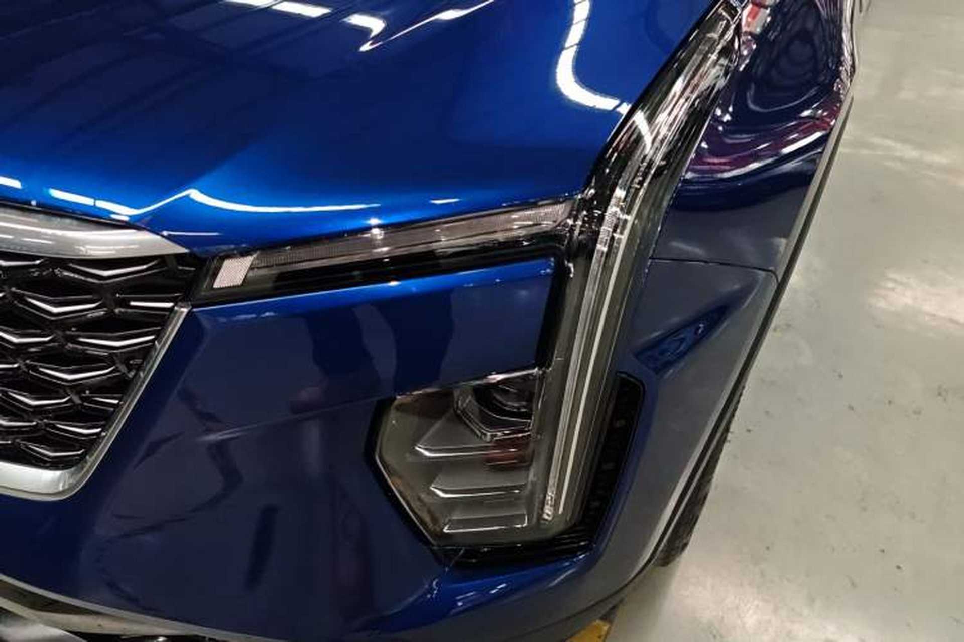 Used Cadillac XT4 2024 28T Two-Wheel-Drive Luxury Version Left Front Headlight