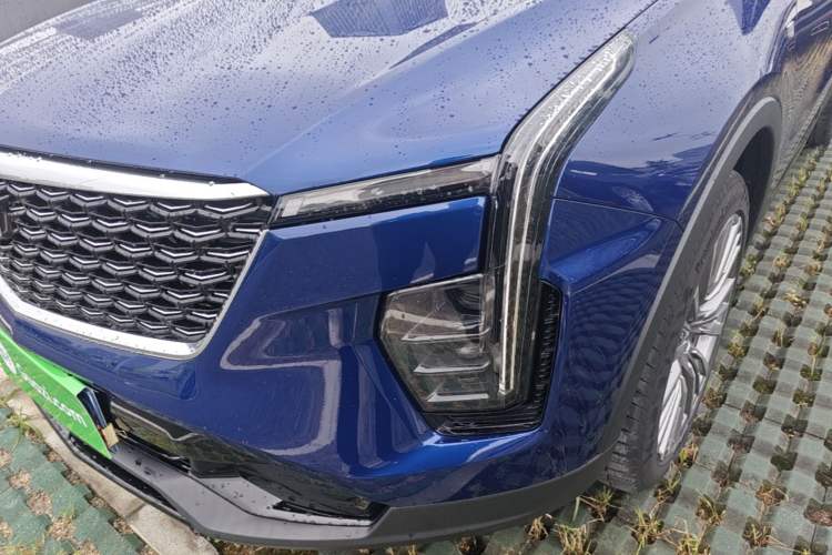 Used Cadillac XT4 2024 28T Two-Wheel-Drive Prestige Version Left Front Headlight