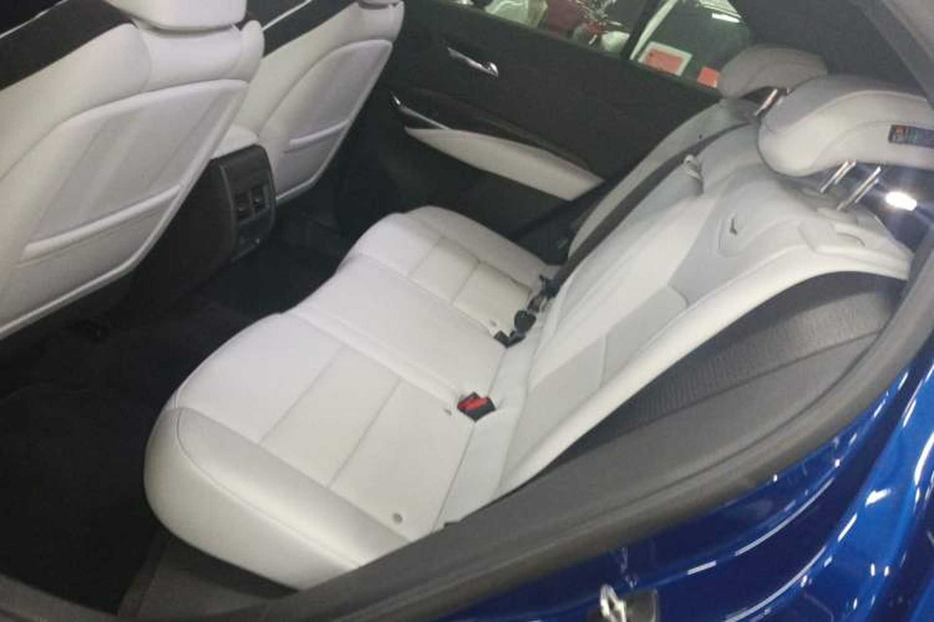 Used Cadillac XT4 2024 28T Two-Wheel-Drive Prestige Version Left Rear Seat