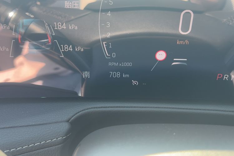 Used Cadillac XT4 2024 28T Two-Wheel-Drive Luxury Version Odometer Close Up