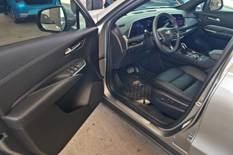 Used Cadillac XT4 2024 28T Two-Wheel-Drive Luxury Version Driver Seat